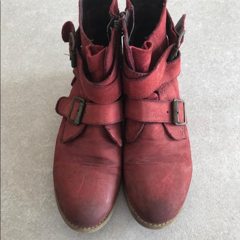 Steve Madden booties
